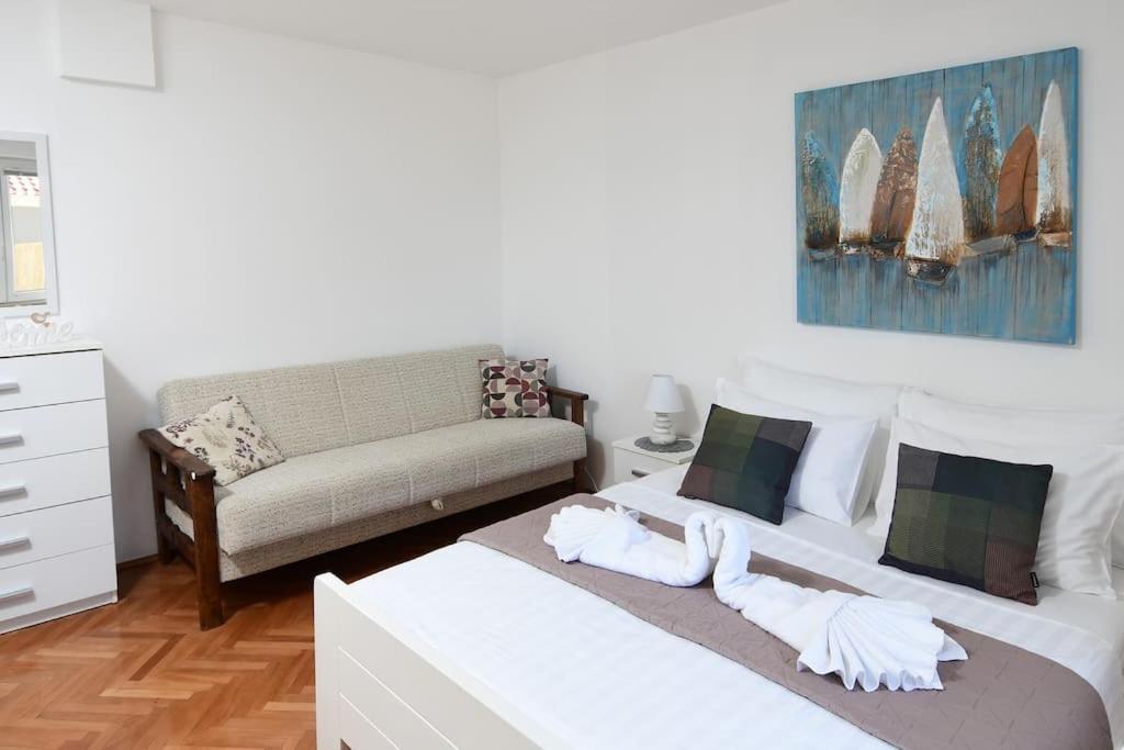Wave N' Sea Apartment With A Private Pool Dubrovnik Exterior foto